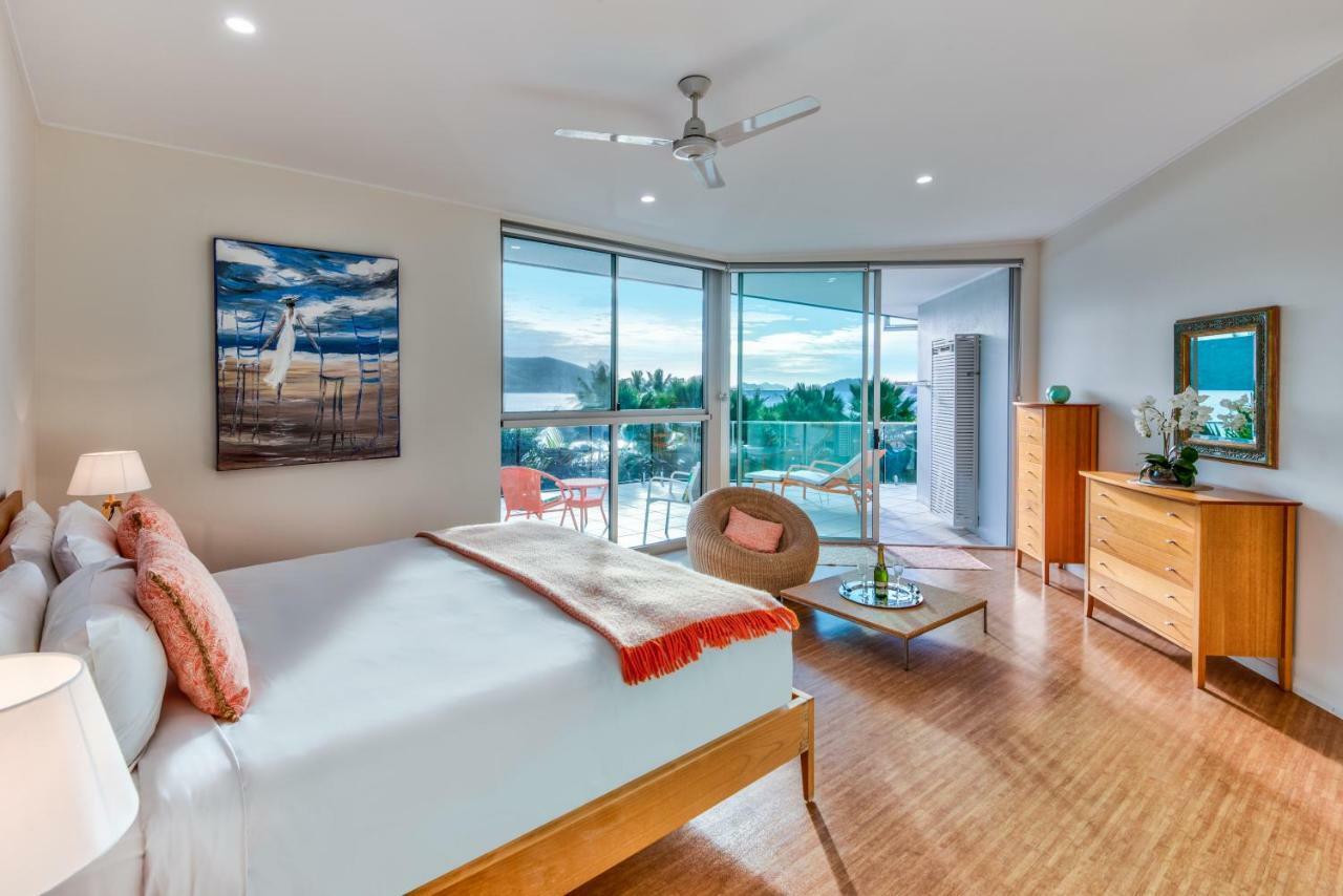 Pavillions Penthouse 25 - Luxury Waterfront Apartment With Private Roof Top Pool And Buggy 汉密尔顿岛 外观 照片