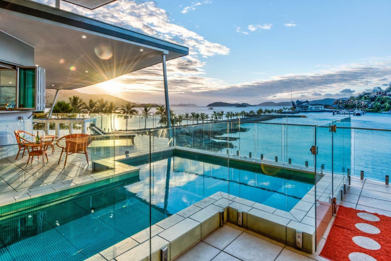 Pavillions Penthouse 25 - Luxury Waterfront Apartment With Private Roof Top Pool And Buggy 汉密尔顿岛 外观 照片