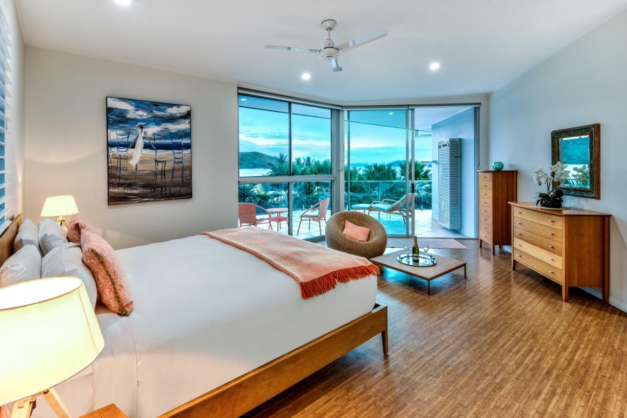 Pavillions Penthouse 25 - Luxury Waterfront Apartment With Private Roof Top Pool And Buggy 汉密尔顿岛 外观 照片