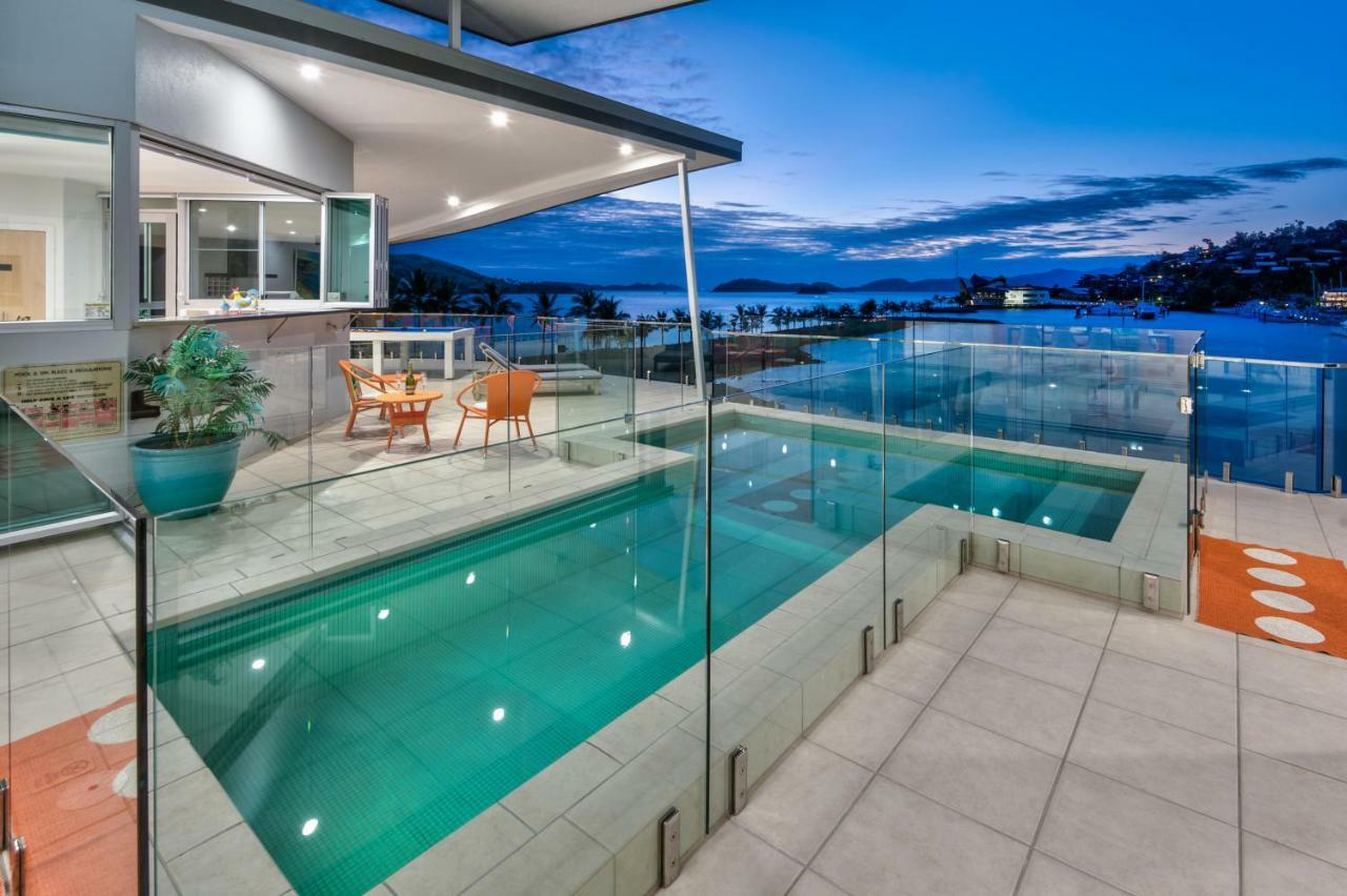 Pavillions Penthouse 25 - Luxury Waterfront Apartment With Private Roof Top Pool And Buggy 汉密尔顿岛 外观 照片